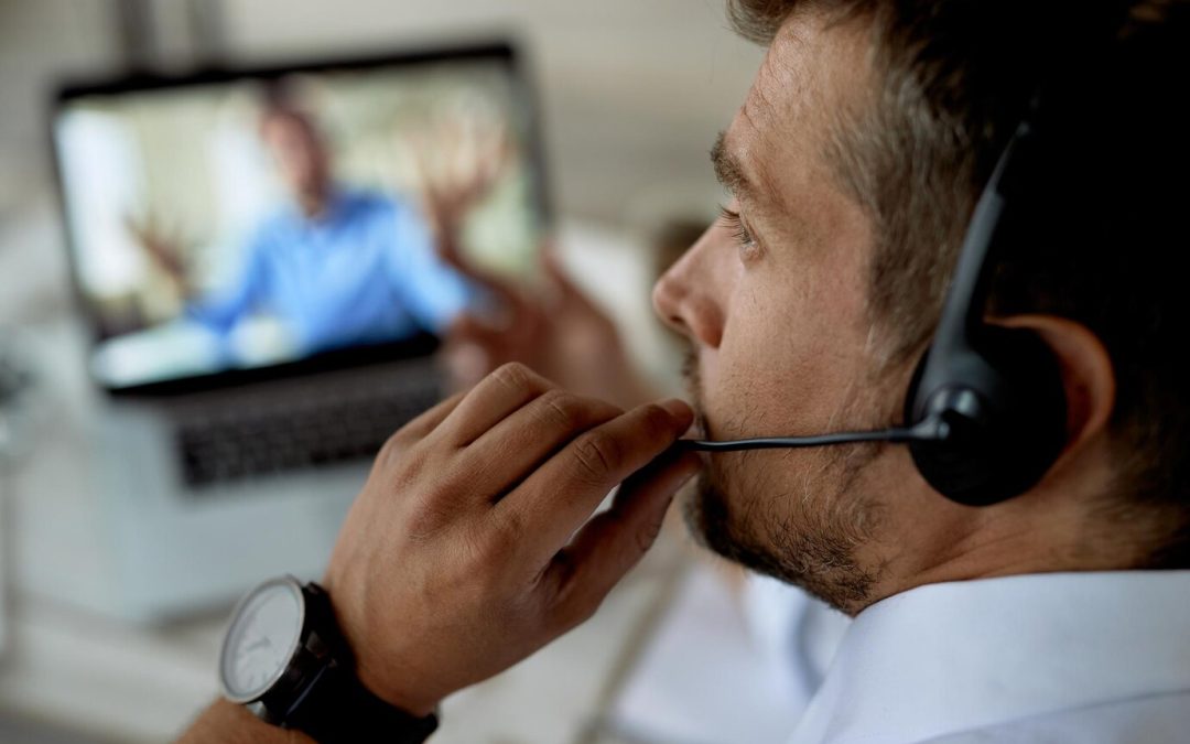 “Mi sente? E mi vede?” Trionfi e catastrofi della psicoterapia online